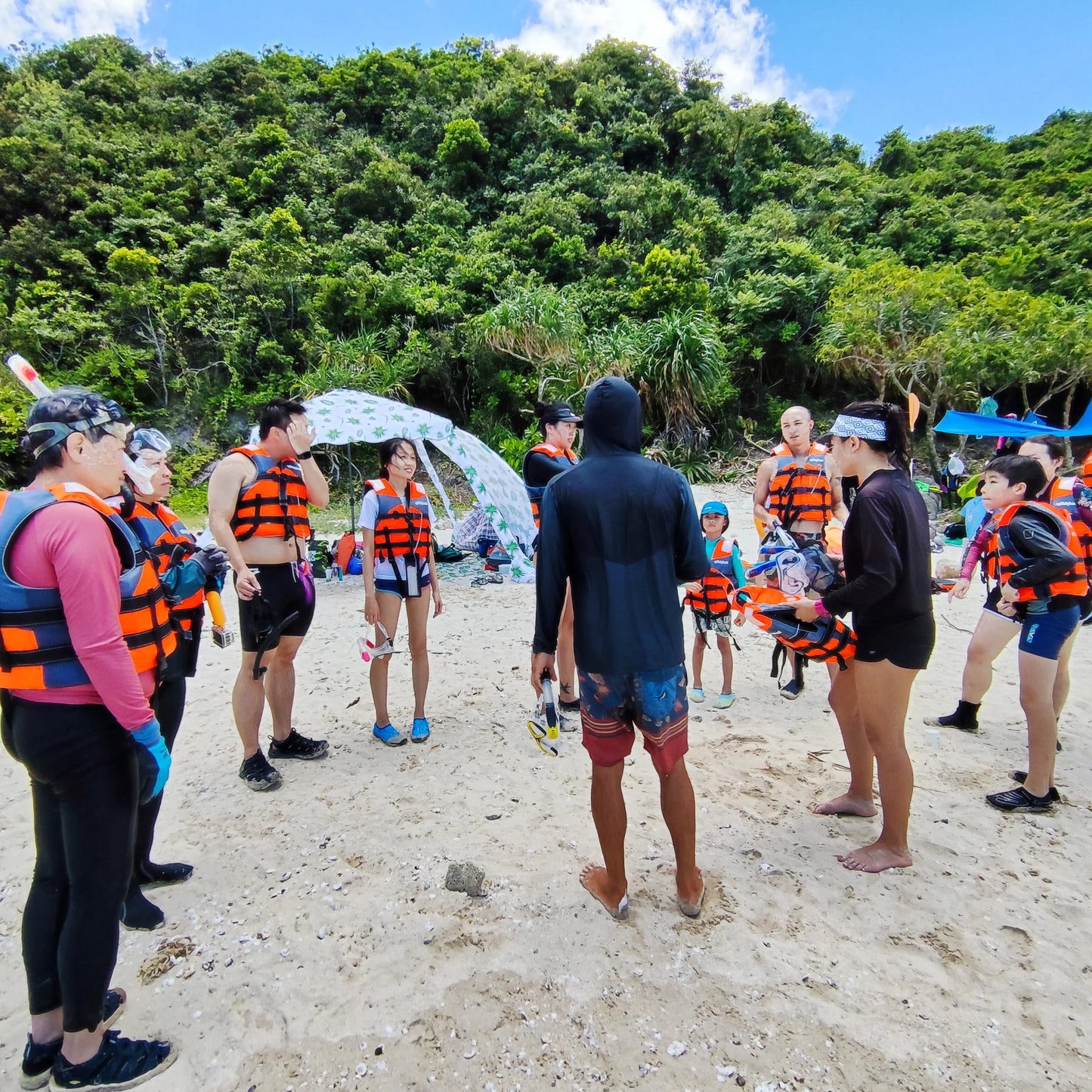 (HK) Long Mong Wan Kayaking and Snorkeling Tour