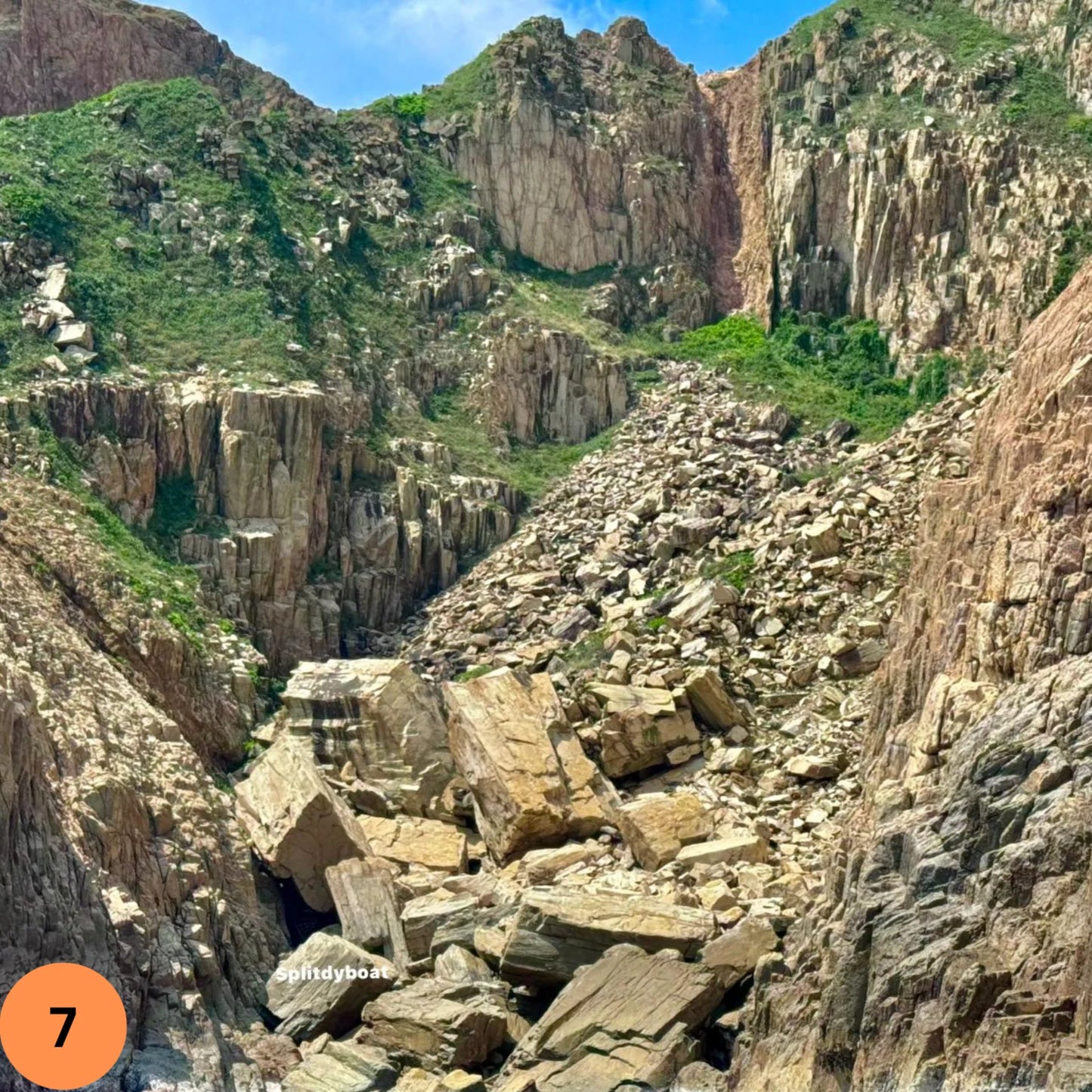 (HK) Geopark Hexagonal Rock Columns Coast Coasteering Tour